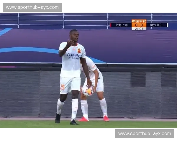 利物浦麦卡利斯特状态回勇 中场调度能力成球队攻防枢纽